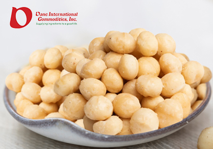 Whole-Macadamia